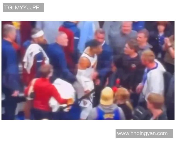 威少在赛场上与对手发生冲突引发热议球迷对此事件反应不一